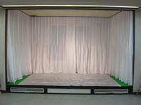 式場白幕装飾前